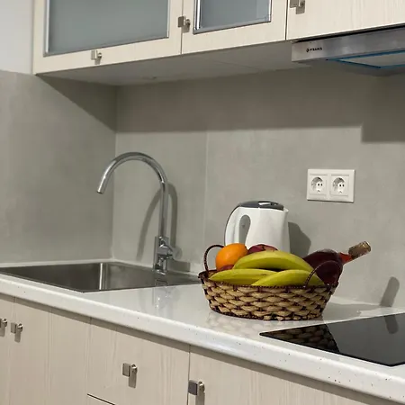 Avista Apartments *